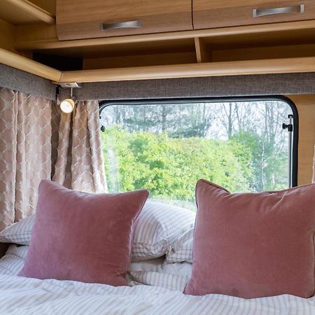 Cosy Caravan On Luxury Campsite Hulme End 外观 照片