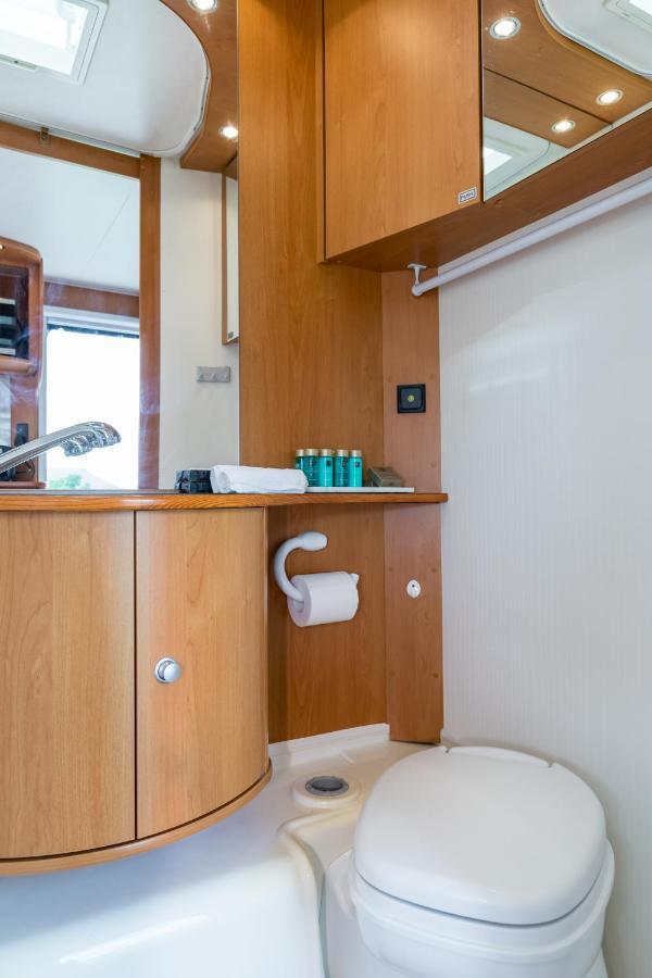 Cosy Caravan On Luxury Campsite Hulme End 外观 照片