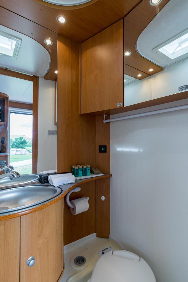 Cosy Caravan On Luxury Campsite Hulme End 外观 照片